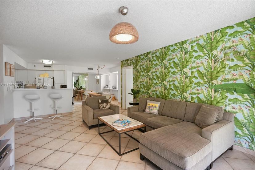 Picture of 19555 E Country Club Dr # 8502, Aventura FL 33180