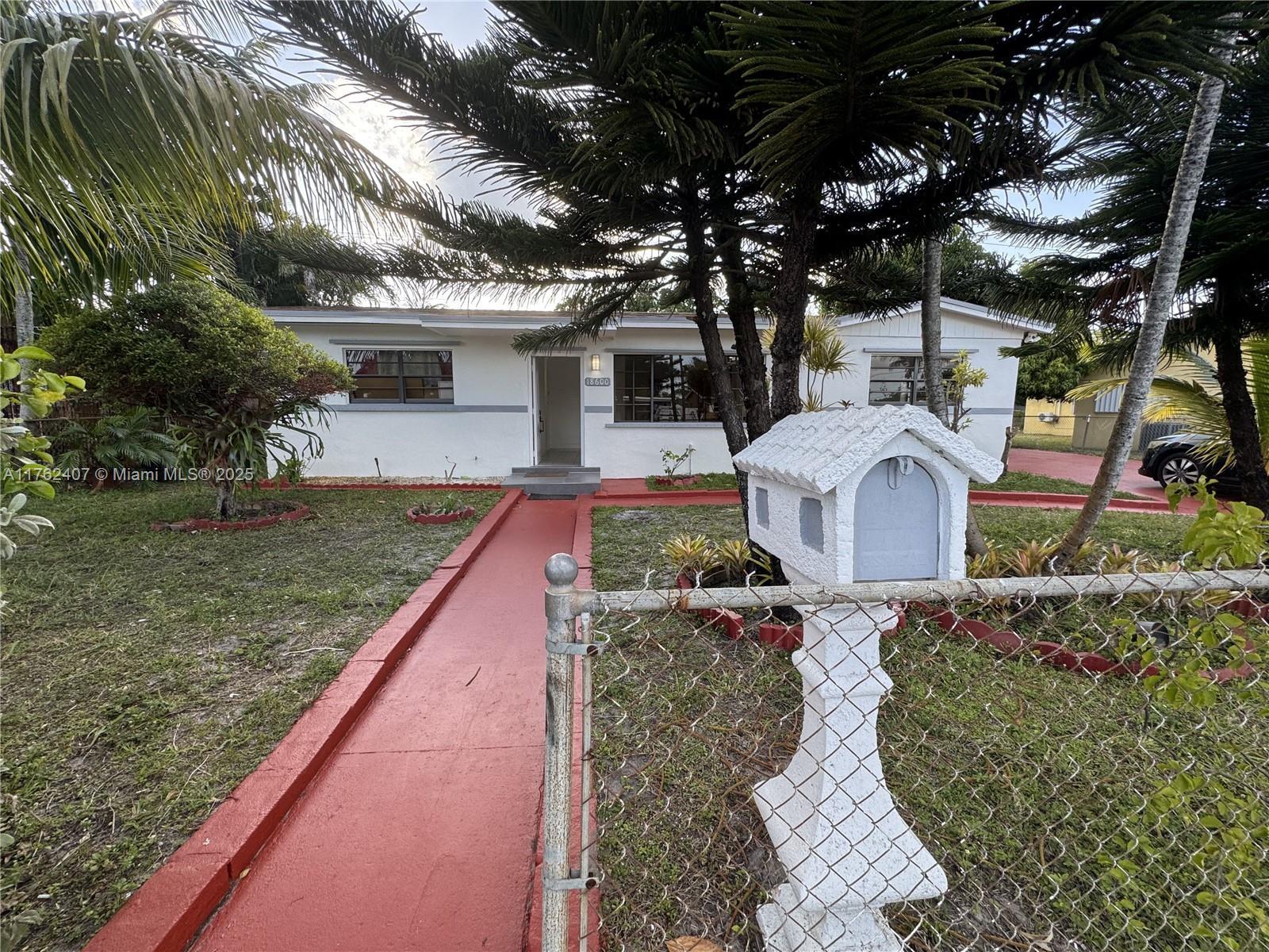 Picture of 18600 NW 42Nd Pl, Miami Gardens, FL 33055