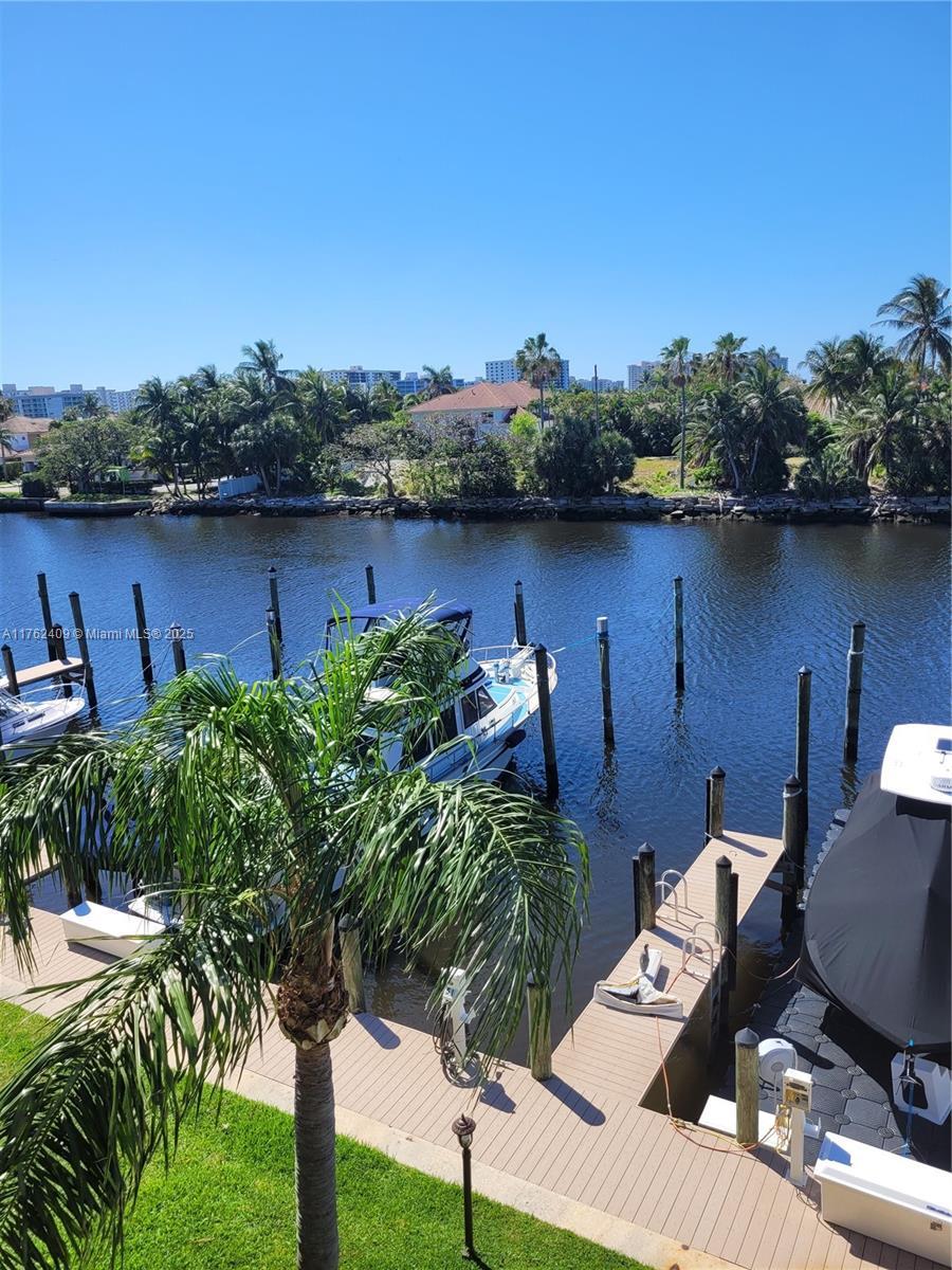 Picture of 240 Captains Walk # 5140, Delray Beach, FL 33483