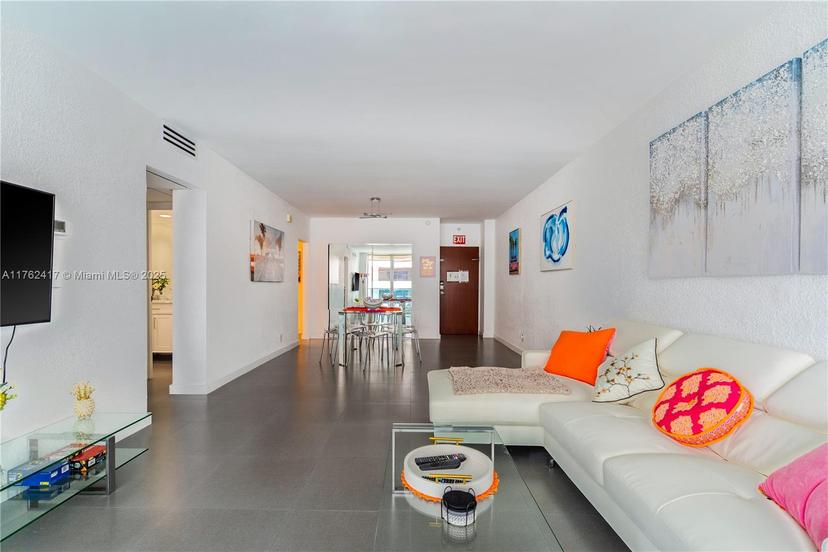Picture of 4001 S Ocean Dr # 8F, Hollywood FL 33019