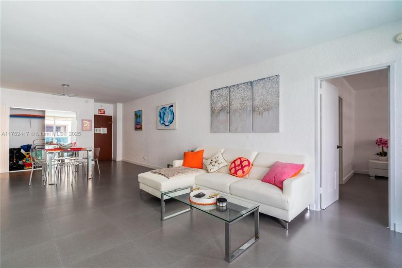 Picture of 4001 S Ocean Dr # 8F, Hollywood FL 33019