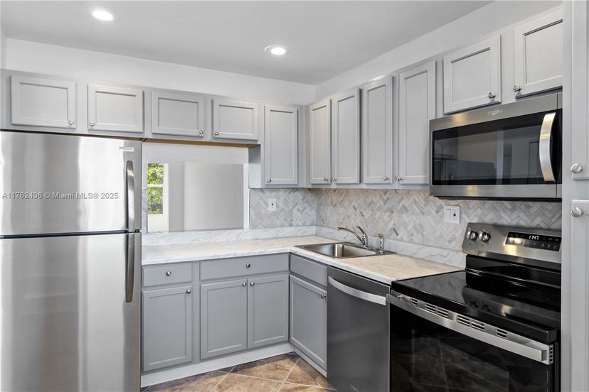 Picture of 8300 Sands Point Blvd # K304, Tamarac FL 33321