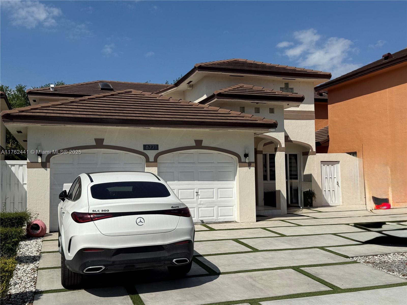 Picture of 8771 NW 153Rd Ter, Miami Lakes, FL 33018