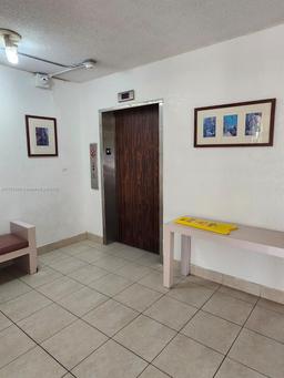 Picture of 5961 N Falls Cir Dr # 204, Lauderhill, FL 33319