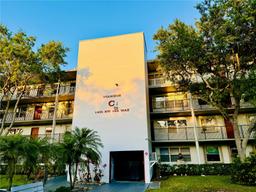 Picture of 1401 SW 134Th Way # 413C, Pembroke Pines, FL 33027