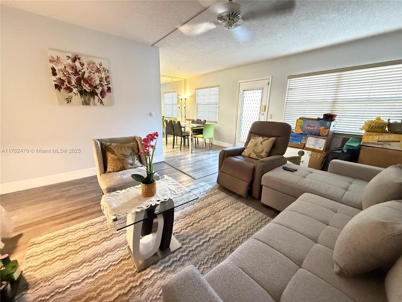 Picture of 850 SW 133Rd Ter # 213B, Pembroke Pines FL 33027