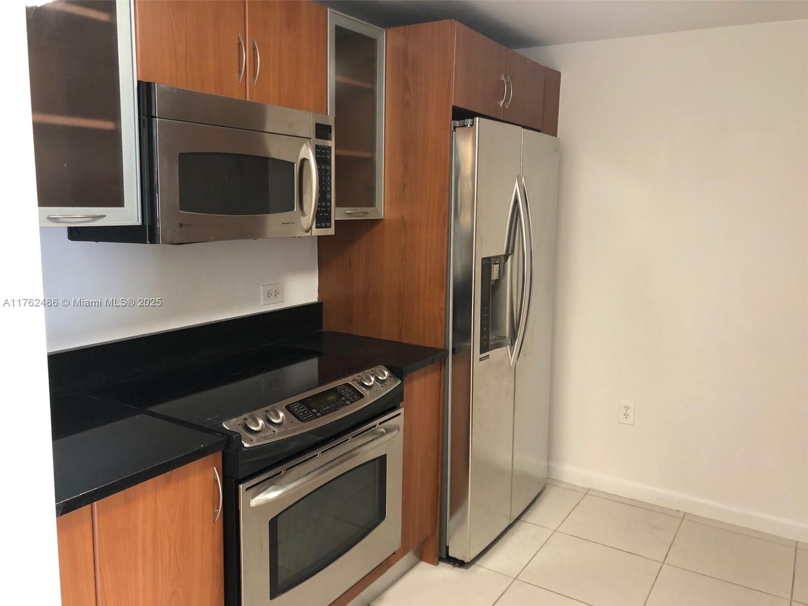 Picture of 2775 NE 187Th St # 527, Aventura, FL 33180