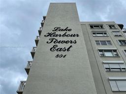 Picture of 801 Lake Shore Drive # 414, Lake Park, FL 33403