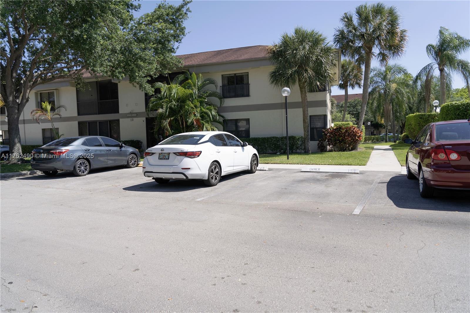 Picture of 2903 S Carambola Cir S # 2094, Coconut Creek, FL 33066