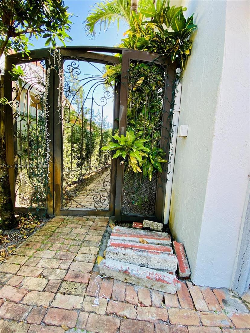 Picture of 1135 SW 62Nd Ave, West Miami FL 33144