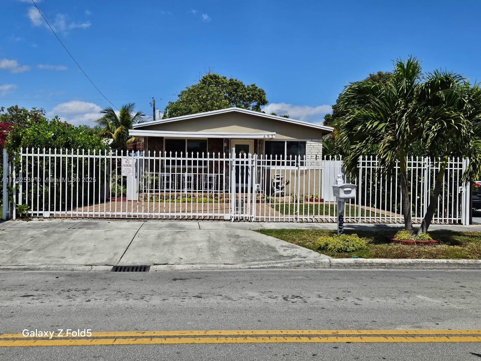 Picture of 653 E 43Rd St, Hialeah, FL 33013
