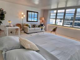 Picture of 100 Lincoln Rd # 1231, Miami Beach, FL 33139