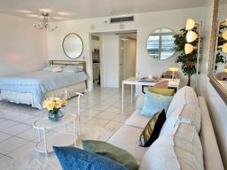 Picture of 100 Lincoln Rd # 1231, Miami Beach, FL 33139