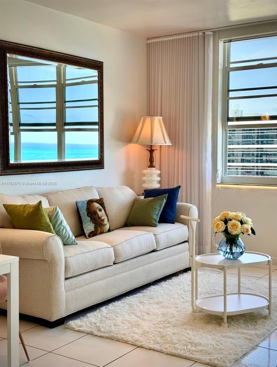 Picture of 100 Lincoln Rd # 1231, Miami Beach, FL 33139