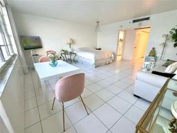 Picture of 100 Lincoln Rd # 1231, Miami Beach, FL 33139