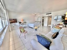 Picture of 100 Lincoln Rd # 1231, Miami Beach, FL 33139