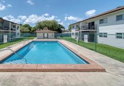 Picture of 9520 SW 8Th St # 222, Miami, FL 33174