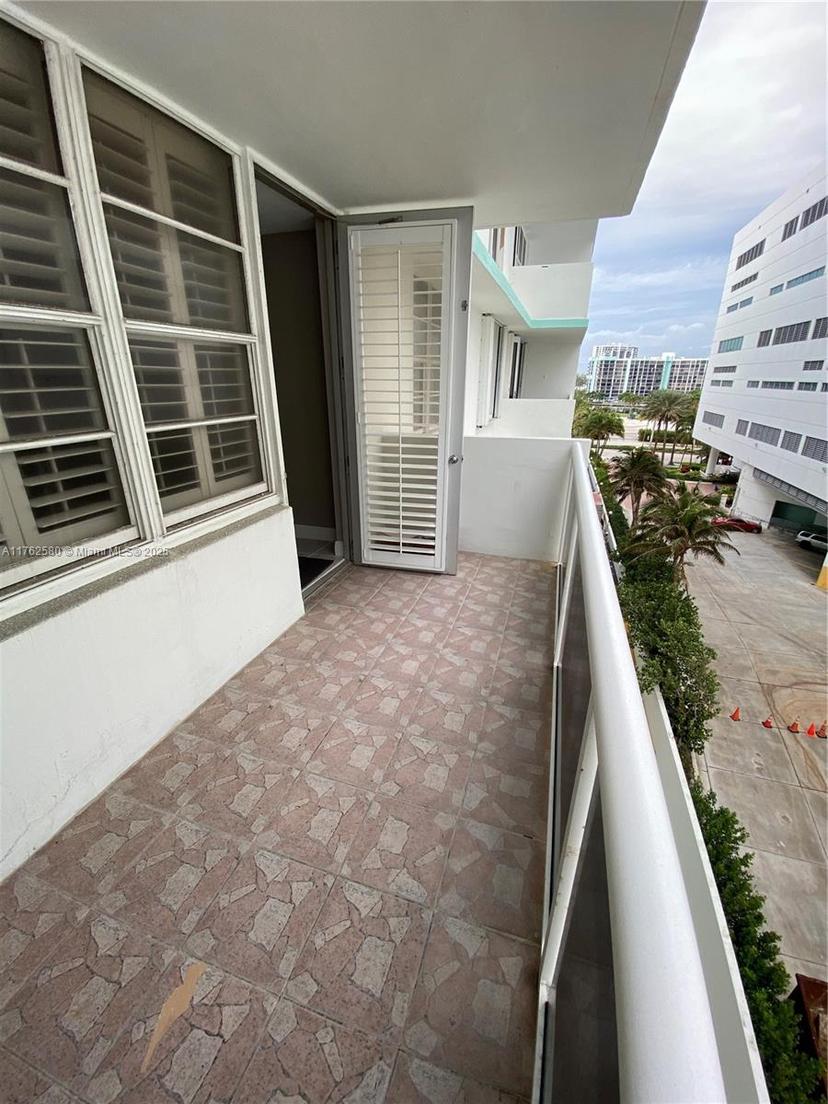 Picture of 3725 S Ocean Dr # 607, Hollywood FL 33019