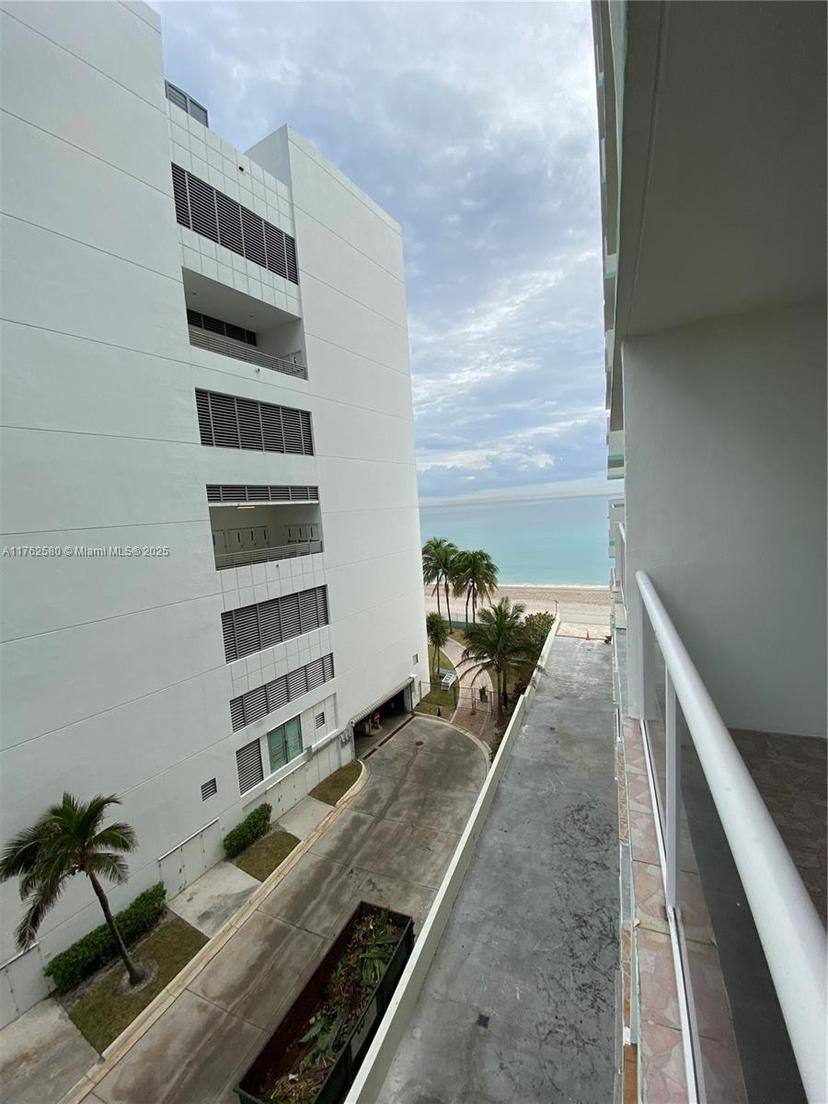 Picture of 3725 S Ocean Dr # 607, Hollywood FL 33019