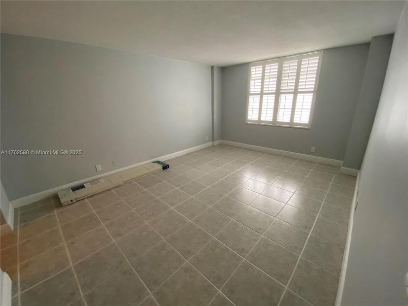 Picture of 3725 S Ocean Dr # 607, Hollywood FL 33019