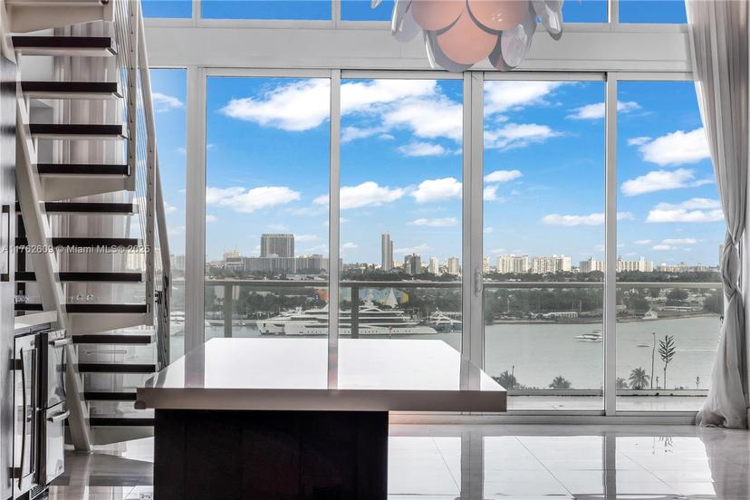 Picture of 1040 Biscayne Blvd # 1001, Miami FL 33132