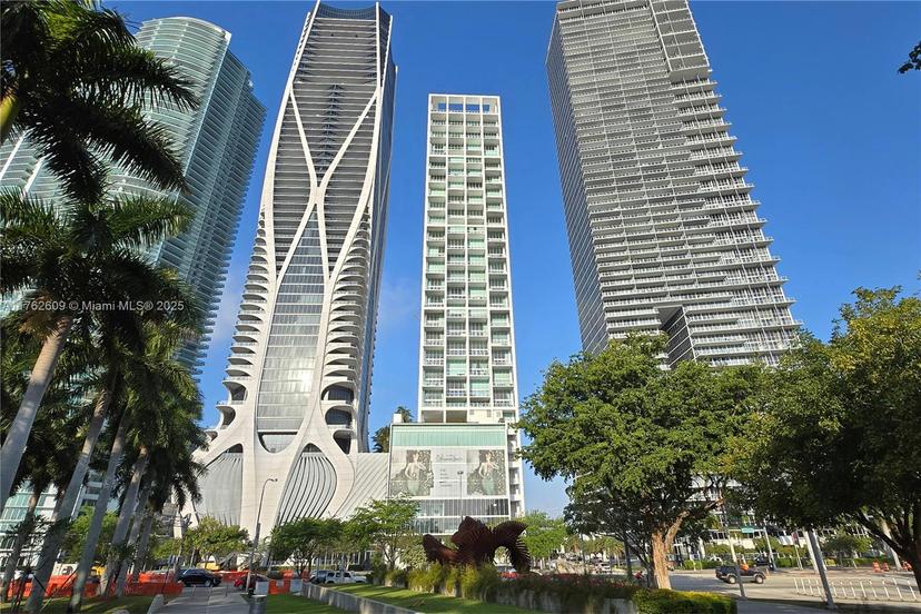 Picture of 1040 Biscayne Blvd # 1001, Miami FL 33132