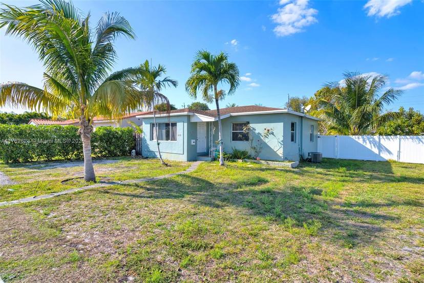 Picture of 2419 Harding St, Hollywood FL 33020