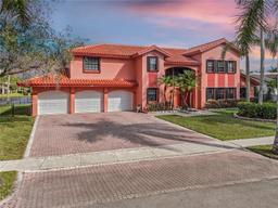 Picture of 221 NW 201St Ave, Pembroke Pines, FL 33029
