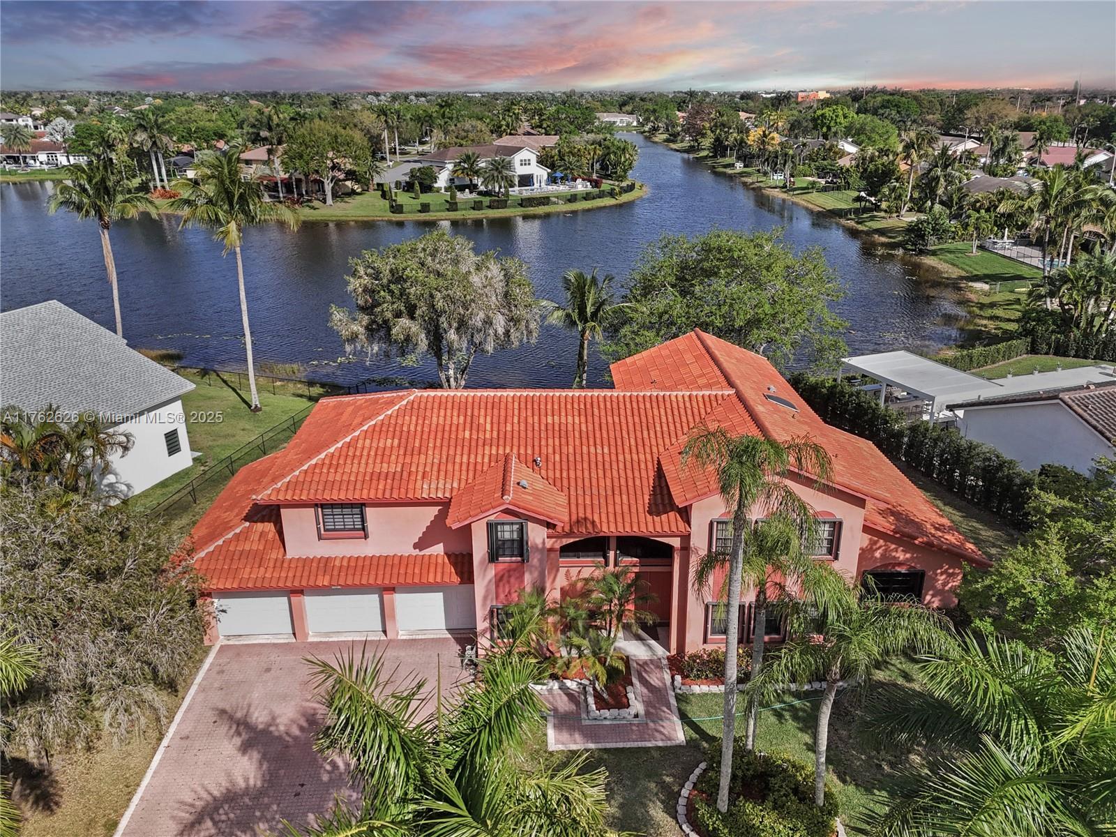 Picture of 221 NW 201St Ave, Pembroke Pines, FL 33029
