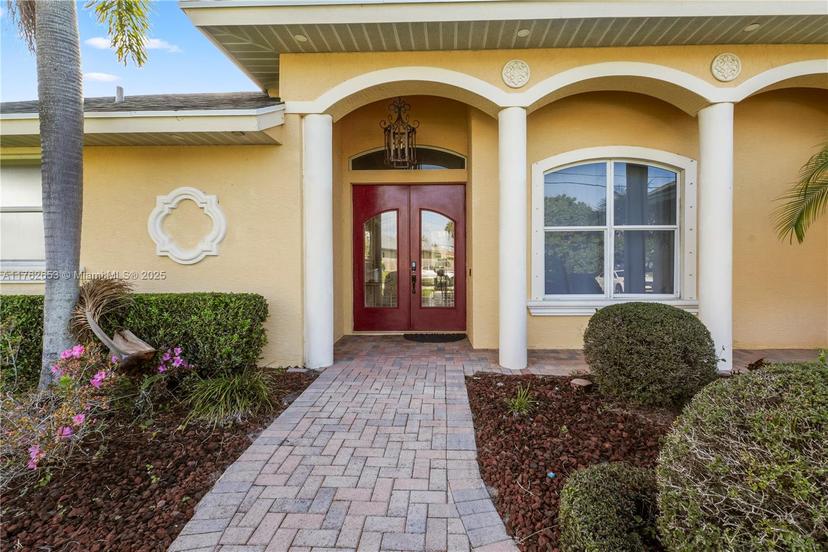 Picture of 315 SE Fisk Rd, Port St. Lucie FL 34984