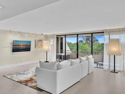 Picture of 11113 Biscayne Blvd # 253, Miami, FL 33181