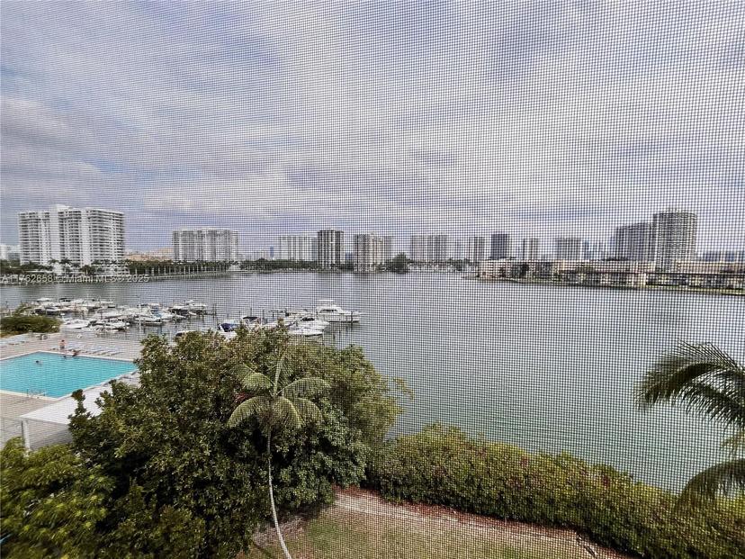 Picture of 2861 Leonard Dr # F601, Aventura FL 33160