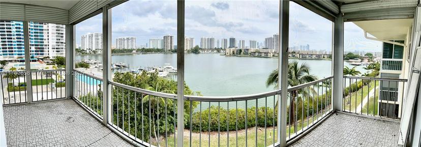 Picture of 2861 Leonard Dr # F601, Aventura FL 33160
