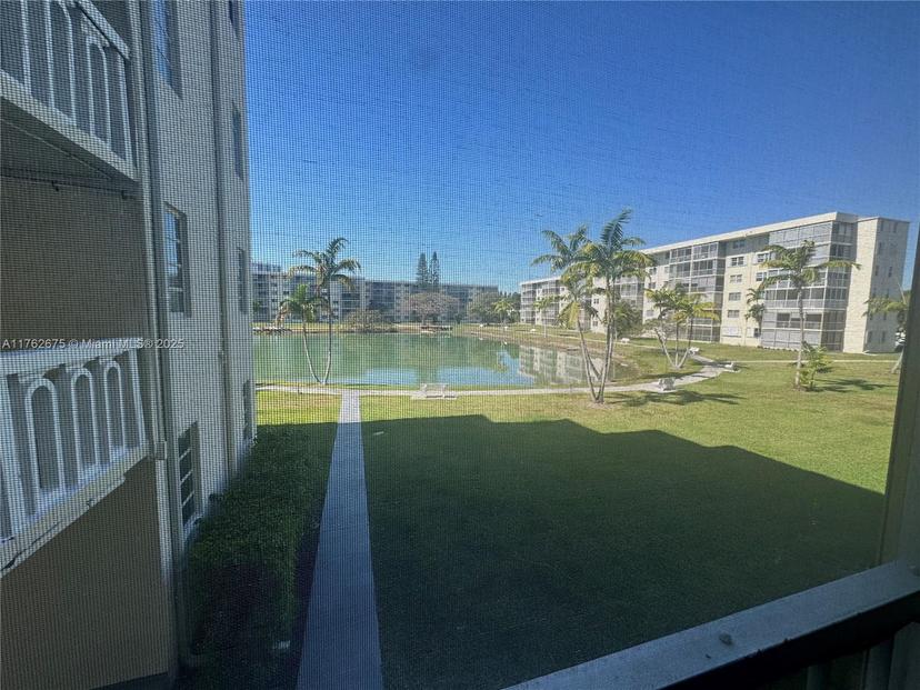 Picture of 2855 Leonard Dr # H207, Aventura FL 33160