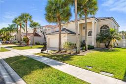 Picture of 1560 NW 159Th Ave, Pembroke Pines, FL 33028
