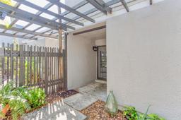 Picture of 1548 NW 113Th Way, Pembroke Pines, FL 33026