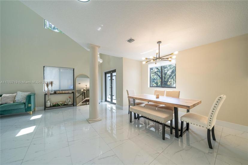 Picture of 1451 SW 11Th Pl, Fort Lauderdale FL 33312