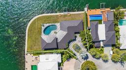 Picture of 1982 NE 119Th Rd, North Miami, FL 33181