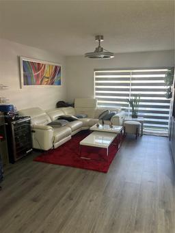 Picture of 1250 SW 113Th Ter # 102, Pembroke Pines, FL 33025