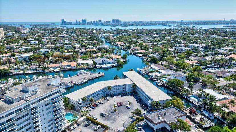 Picture of 13105 Ixora Ct # 208, North Miami FL 33181