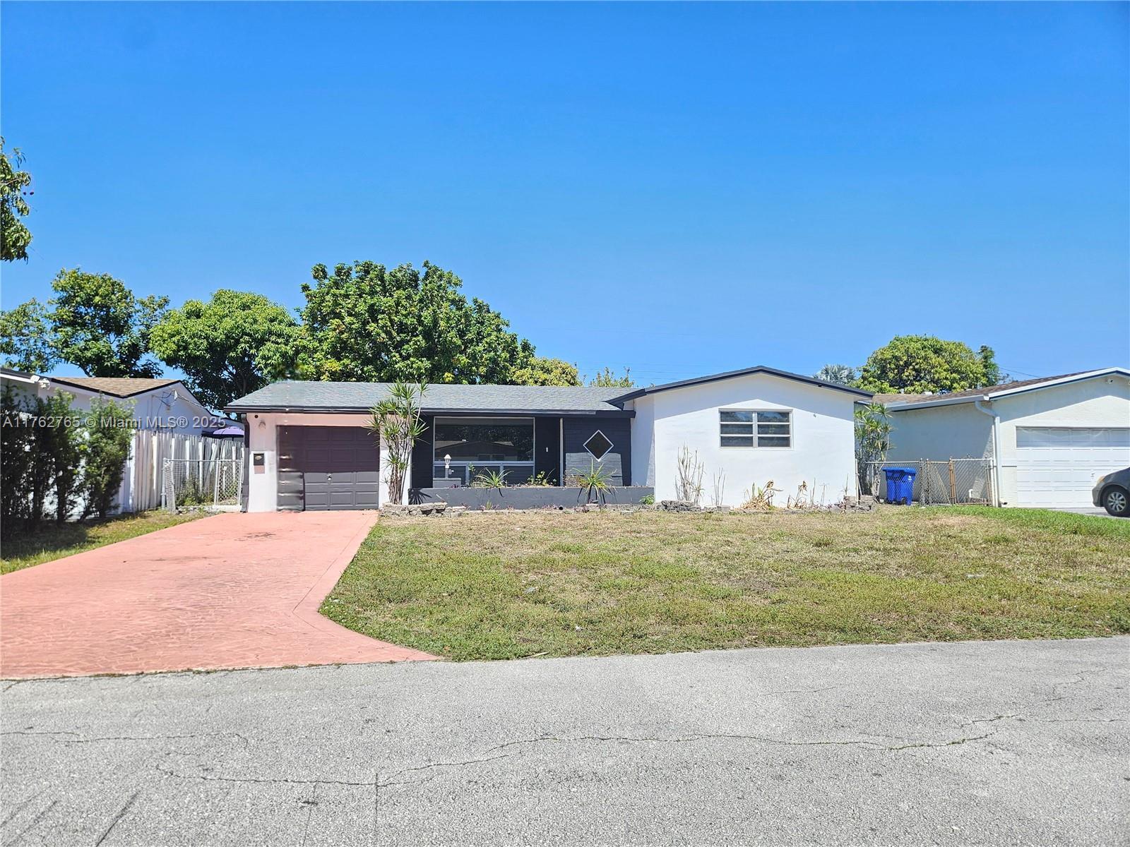 Picture of 7251 Harbour Blvd, Miramar, FL 33023
