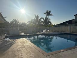 Picture of 2412 San Remo Cir, Homestead, FL 33035