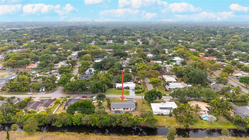 Picture of 5791 Pine Ter, Plantation FL 33317