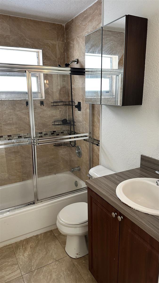 Picture of 504 NW 179Th St # 0, Miami Gardens FL 33169