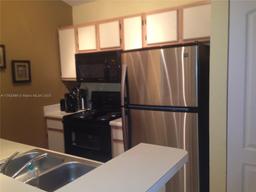 Picture of 2880 N Oakland Forest Dr # 313, Oakland Park, FL 33309
