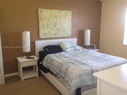 Picture of 2880 N Oakland Forest Dr # 313, Oakland Park, FL 33309