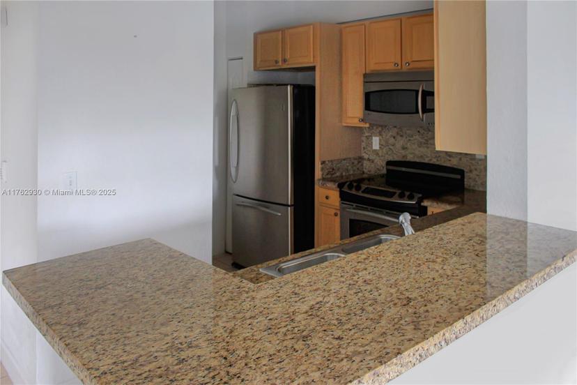 Picture of 6001 SW 70Th St # 447, South Miami FL 33143
