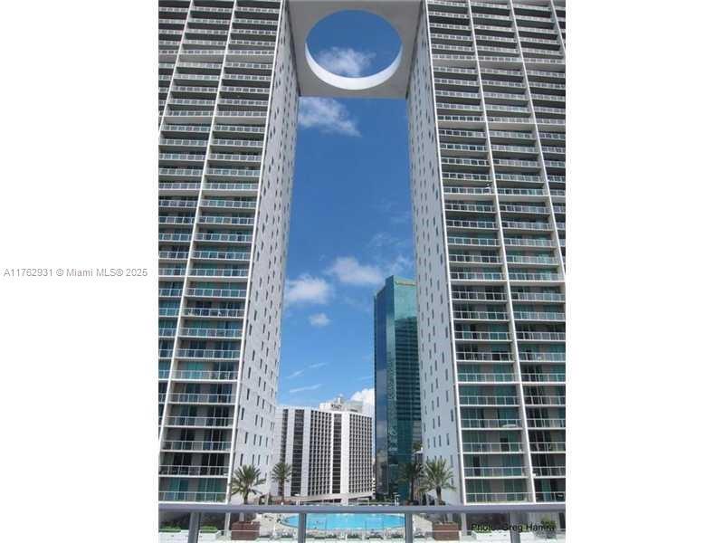 Picture of 500 Brickell Ave # 2303, Miami FL 33131