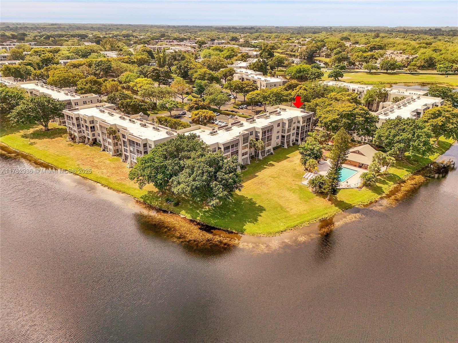Picture of 9440 Poinciana Pl # 416, Davie, FL 33324