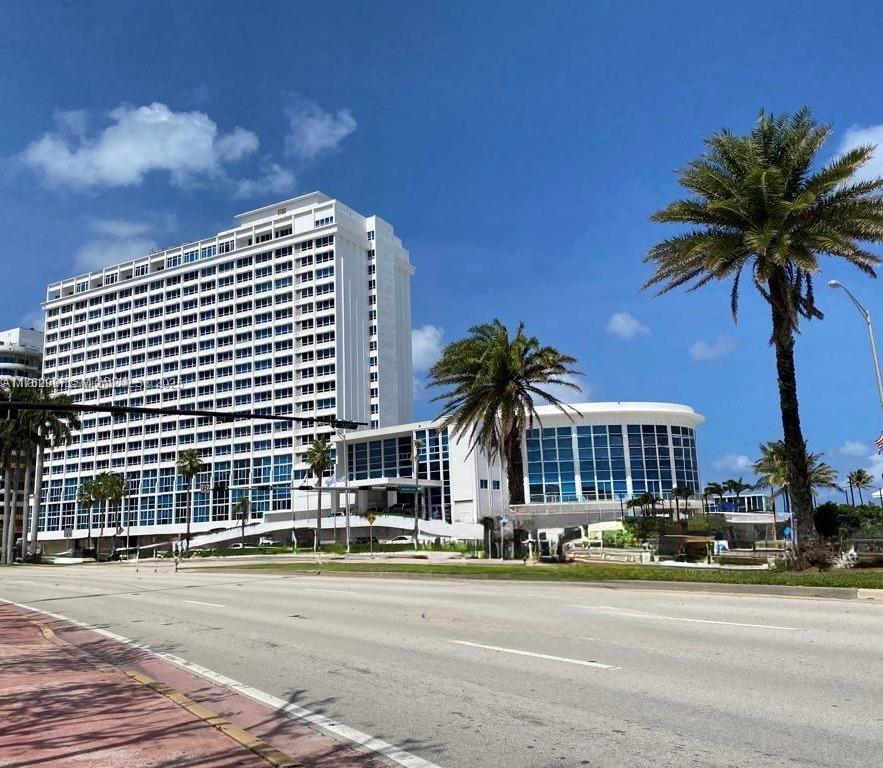 Picture of 5445 Collins Ave # B7, Miami Beach, FL 33140